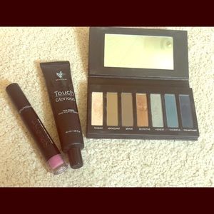 Younique Makeup Bundle